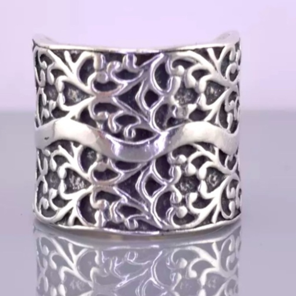 Silpada Intricate Silver Statement Ring - Picture 3 of 8
